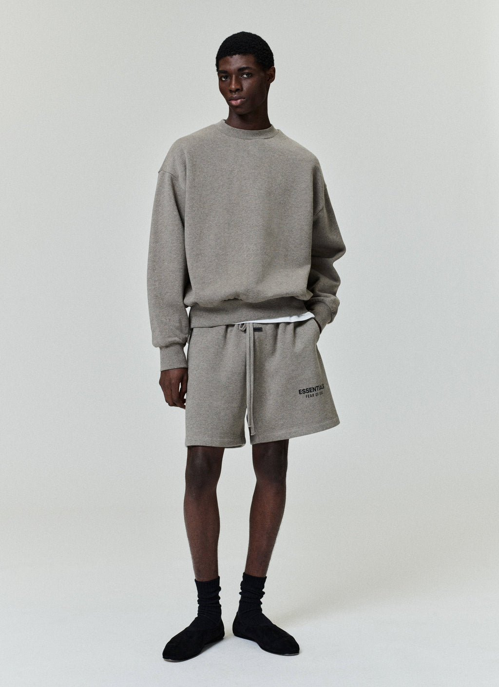 Essentials SS26 Classic Sweatshort - Homestead Heather - Image 6