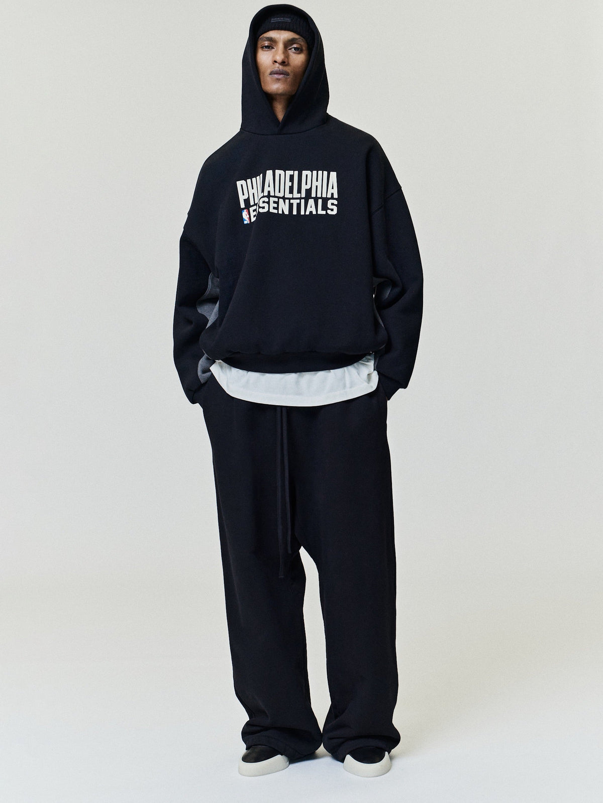 Sixers 90s Relaxed Hoodie - Black - Image 6