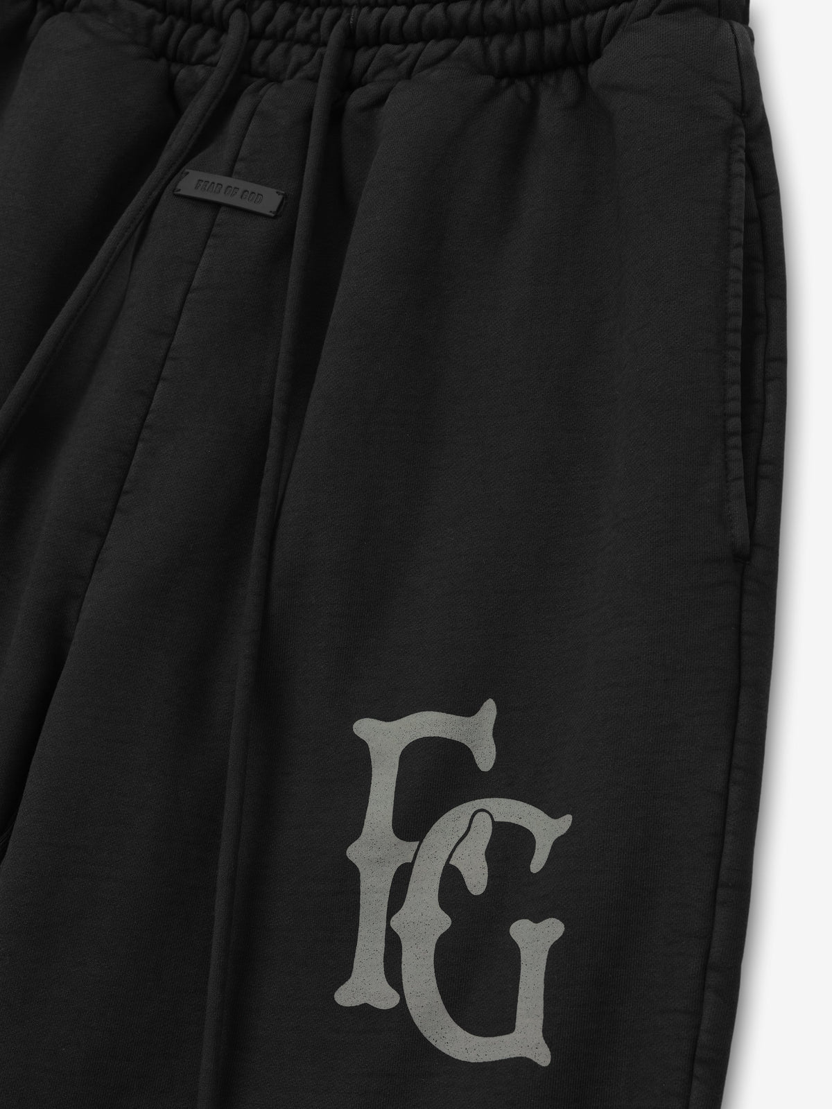 FG Classic Sweatpant - Black - Image 4