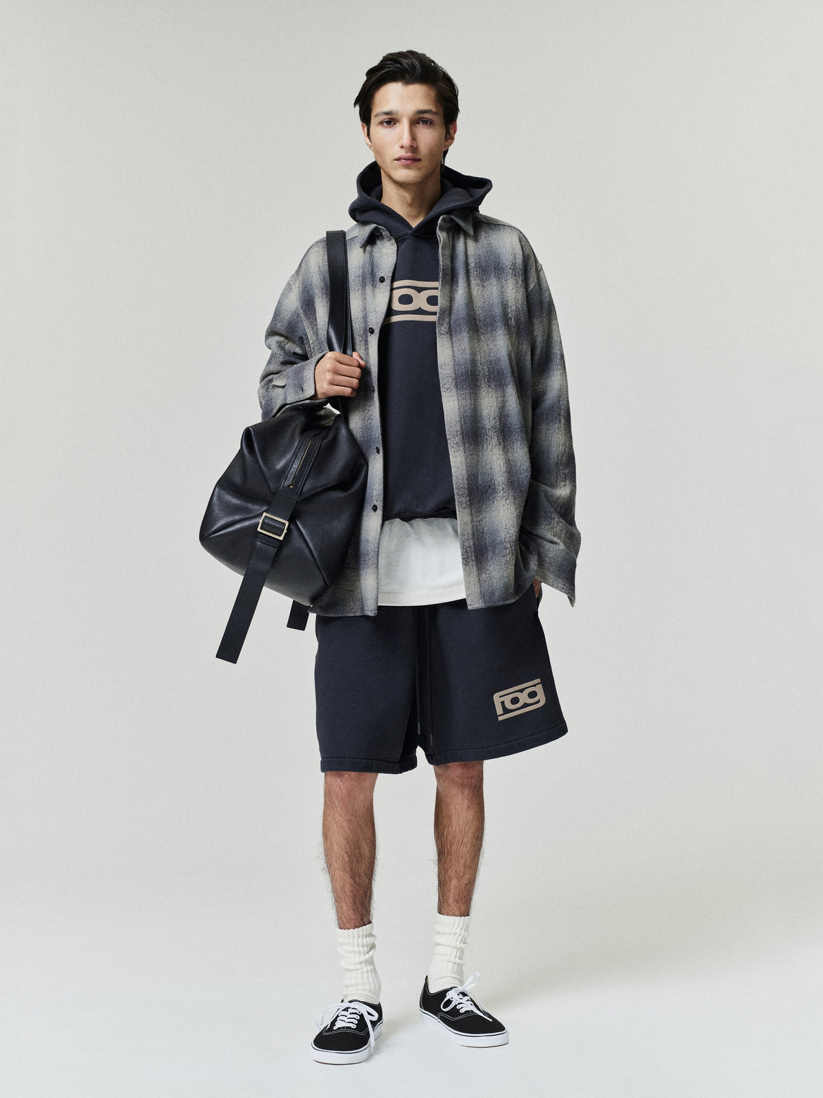 Classic Short - Washed Vintage Black - Image 1