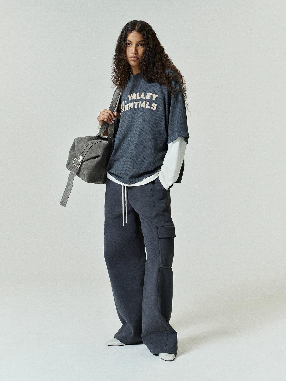 Womens Fleece Cargo Relaxed Sweatpant - Iron Grey - Image 2