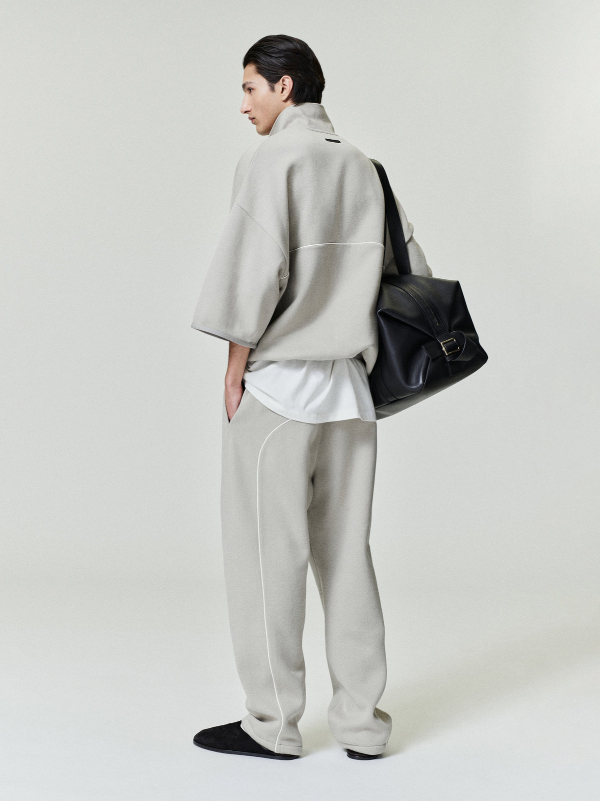 Active Trace Relaxed Sweatpant - Seal - Image 2